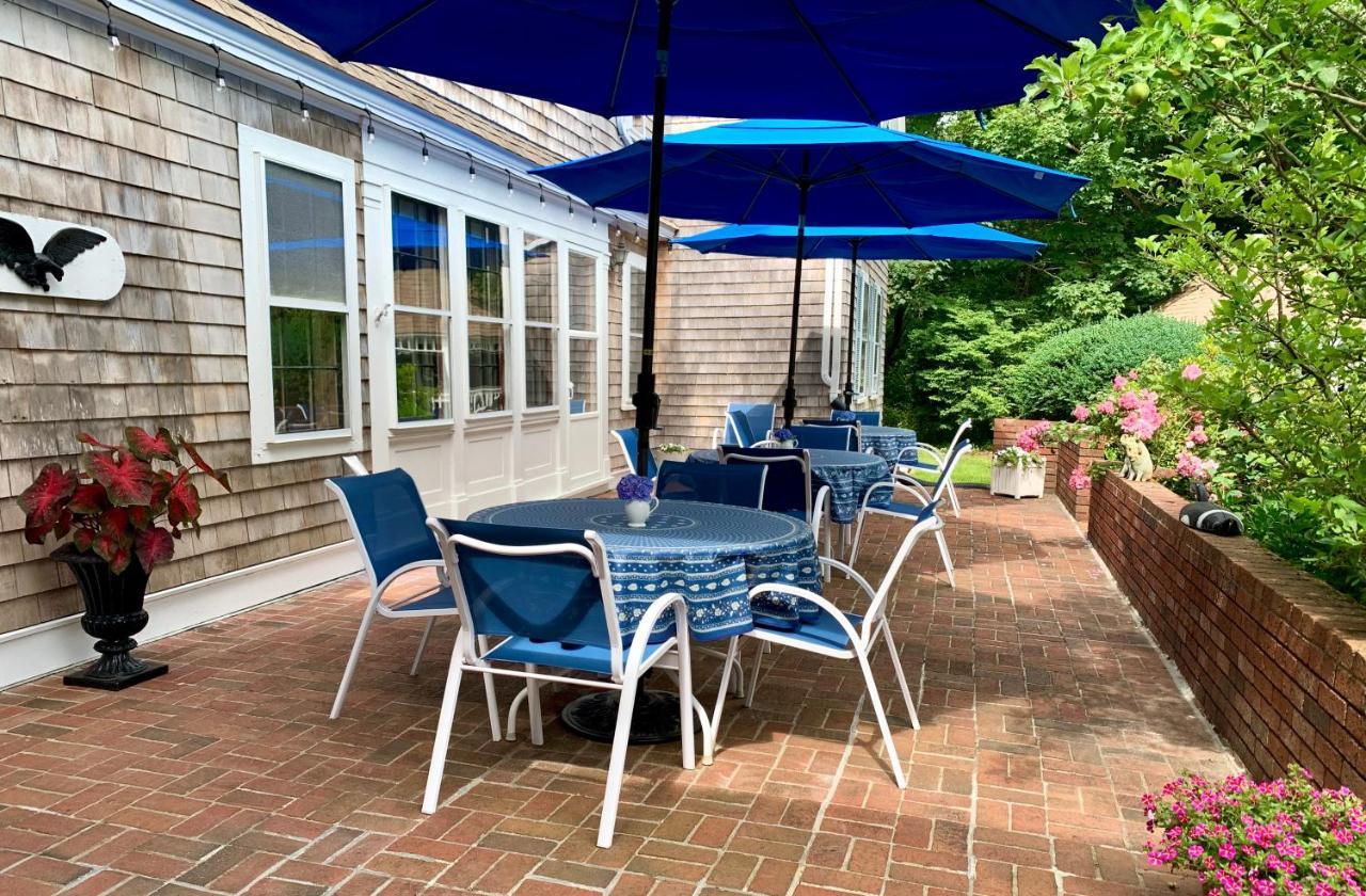 Ashley Manor Bed & Breakfast Barnstable Exterior photo