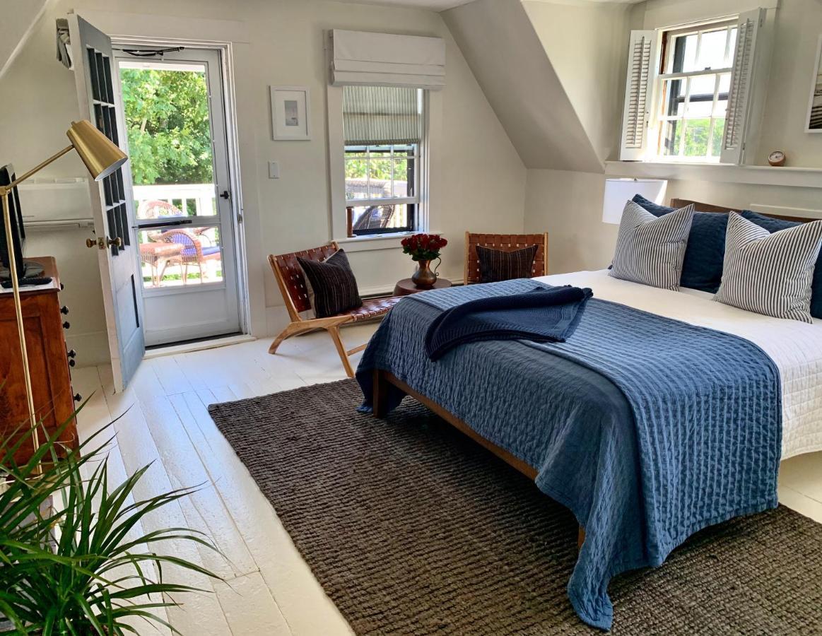 Ashley Manor Bed & Breakfast Barnstable Exterior photo