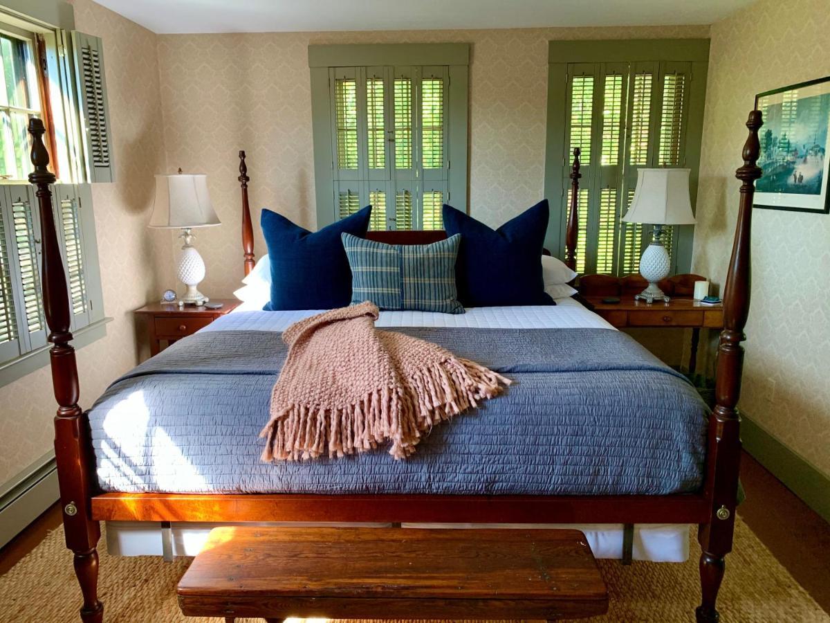 Ashley Manor Bed & Breakfast Barnstable Exterior photo
