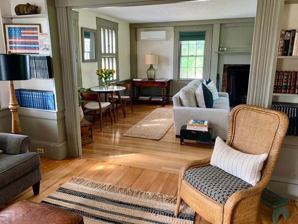 Ashley Manor Bed & Breakfast Barnstable Exterior photo
