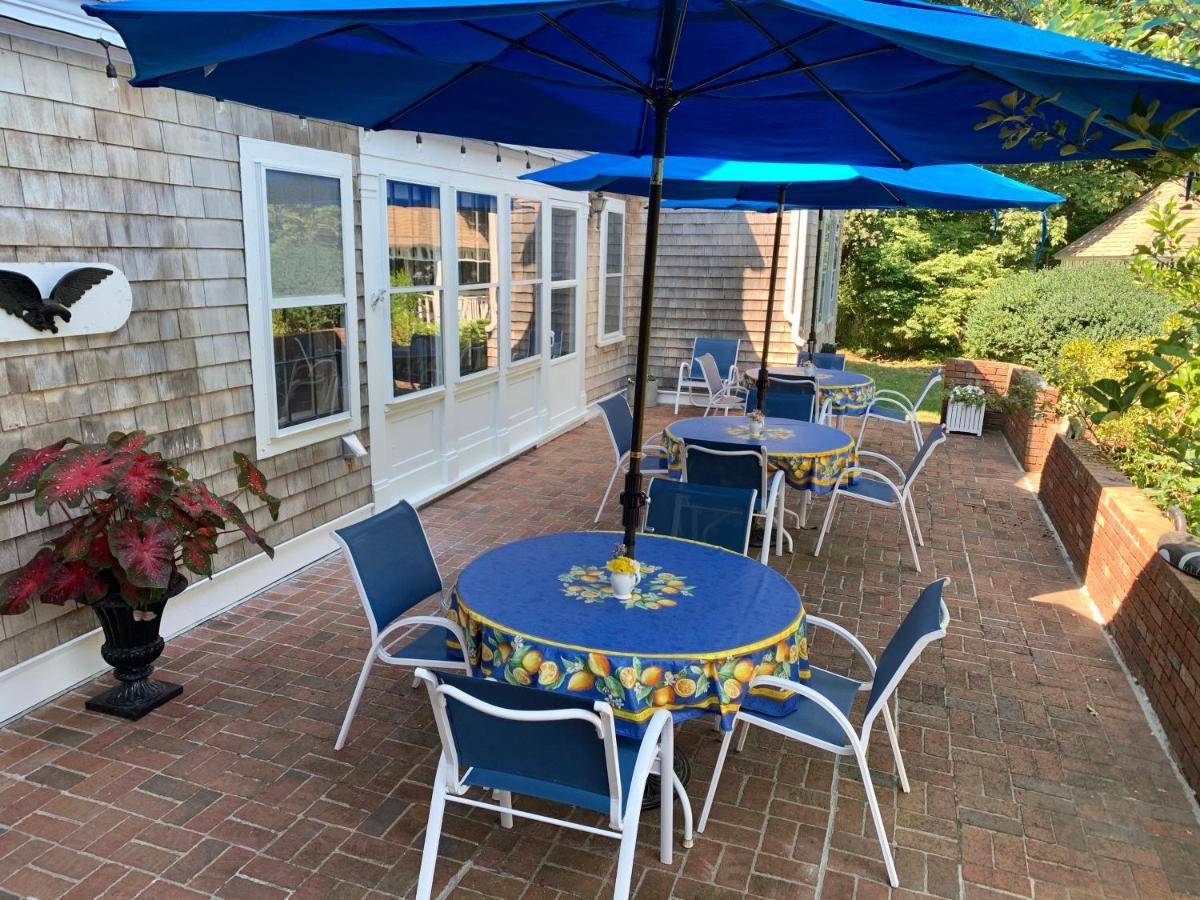 Ashley Manor Bed & Breakfast Barnstable Exterior photo