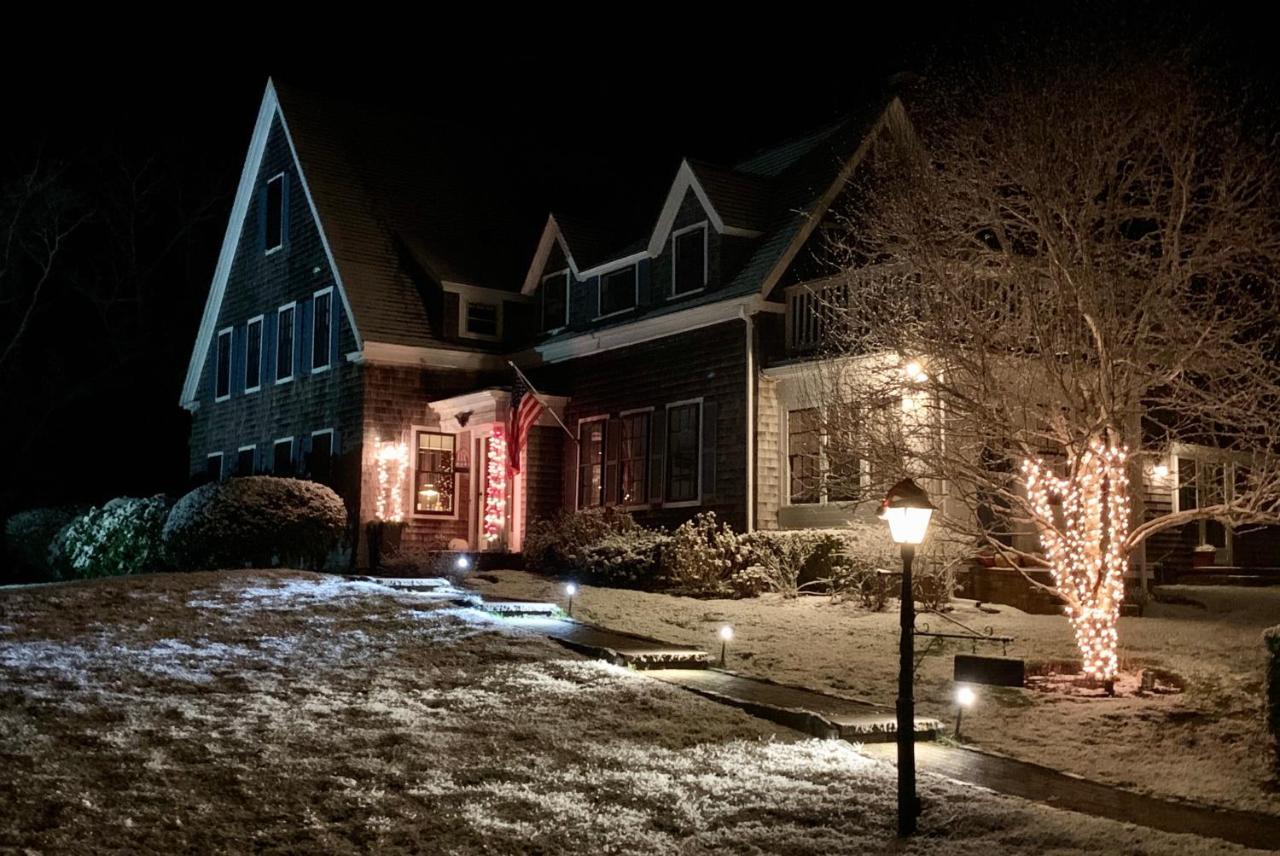 Ashley Manor Bed & Breakfast Barnstable Exterior photo