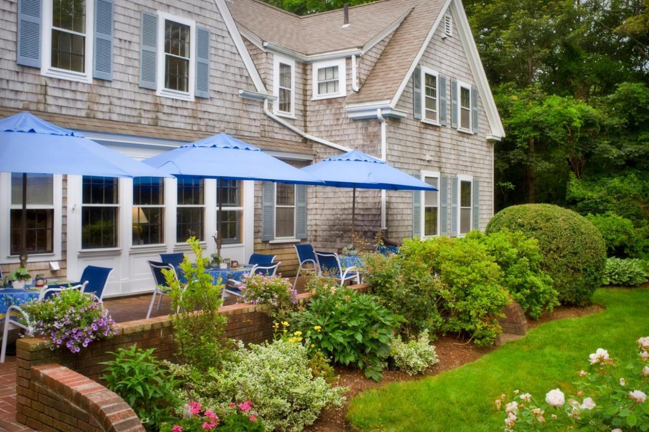 Ashley Manor Bed & Breakfast Barnstable Exterior photo